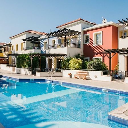 Aphrodite Gardens No.9 Luxury Apt Paphos Eksteriør billede
