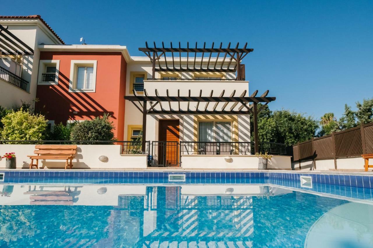 Aphrodite Gardens No.9 Luxury Apt Paphos Eksteriør billede